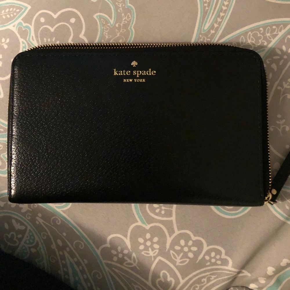Kate Spade travel wallet